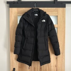 The North Face Black Puffer Jacket with Quilted Design